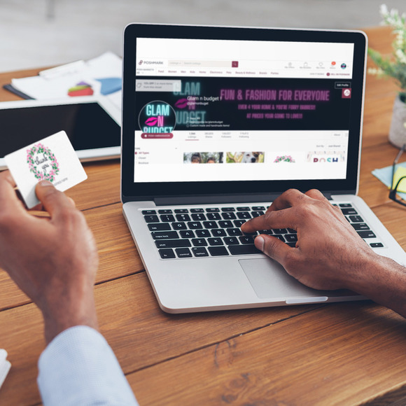 WHITE Floral Round Thank You Cards (50) with Personalization business cards - Picture 2 of 2